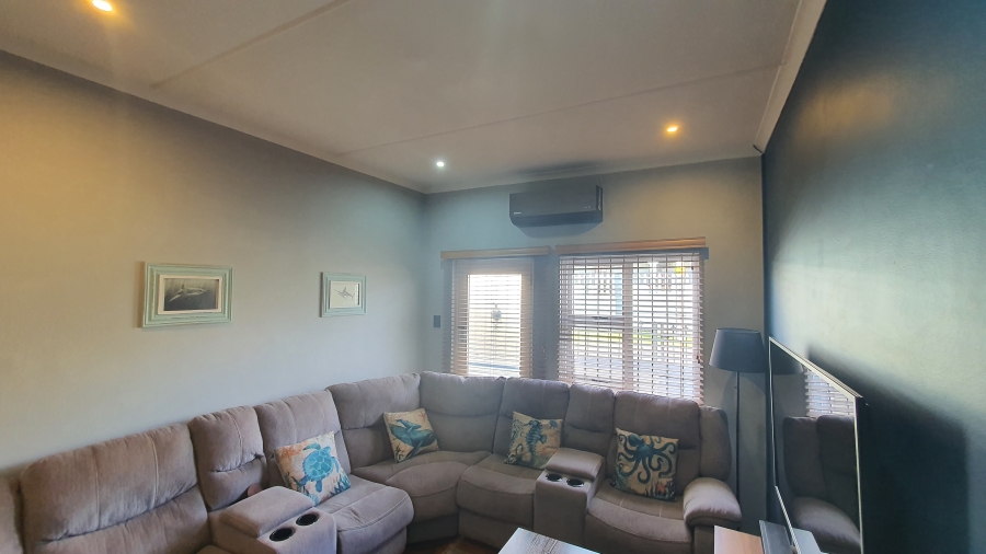 3 Bedroom Property for Sale in Mossel Bay Central Western Cape